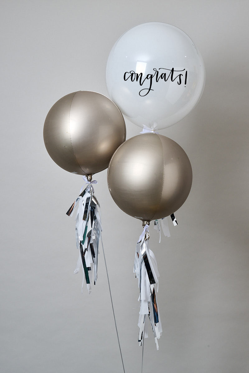 Bouquet de Globos Blanco & Plata